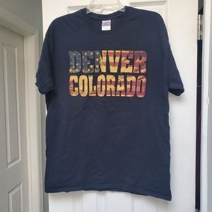 $10 Deals 🤝🔖 Gildan Short Sleeve patriotic Colorado Graphic Tee - size Large